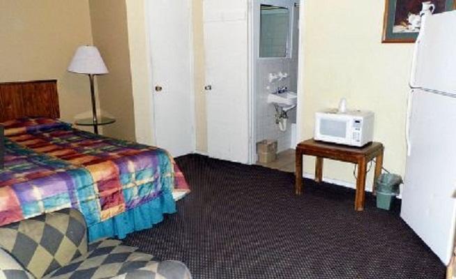Interstate Motel Wills Point Room photo